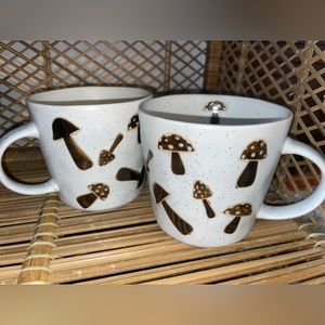 Mushroom earthy vintage cottagecore ceramic mugs dishwasher + microwave safe nwt